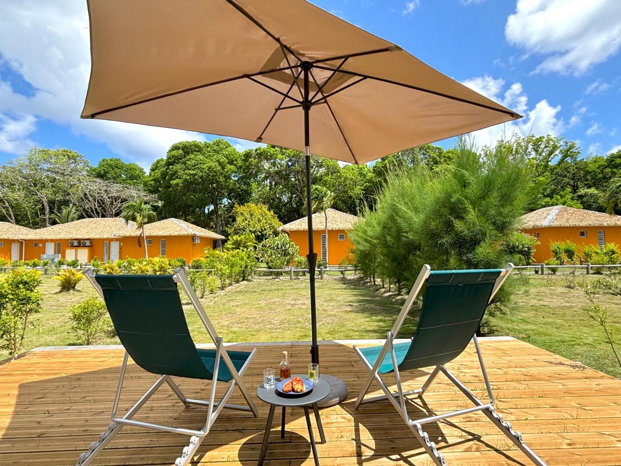 Bungalow La Kawannaise - Piscine, Terrasse, Plage Grand-Bourg  Exterior photo